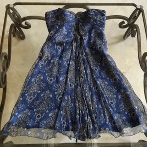 Beautiful silk 💙 flowy strapless dress